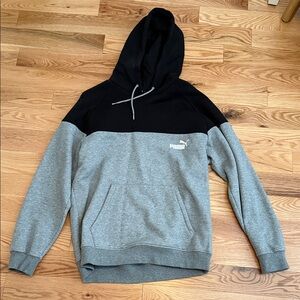Puma Men's Two-Tone Black and Gray Hoodie